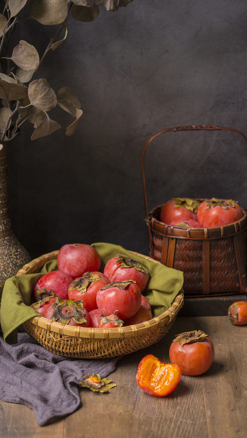 The elderly couple meticulously made tribute persimmons screenshot