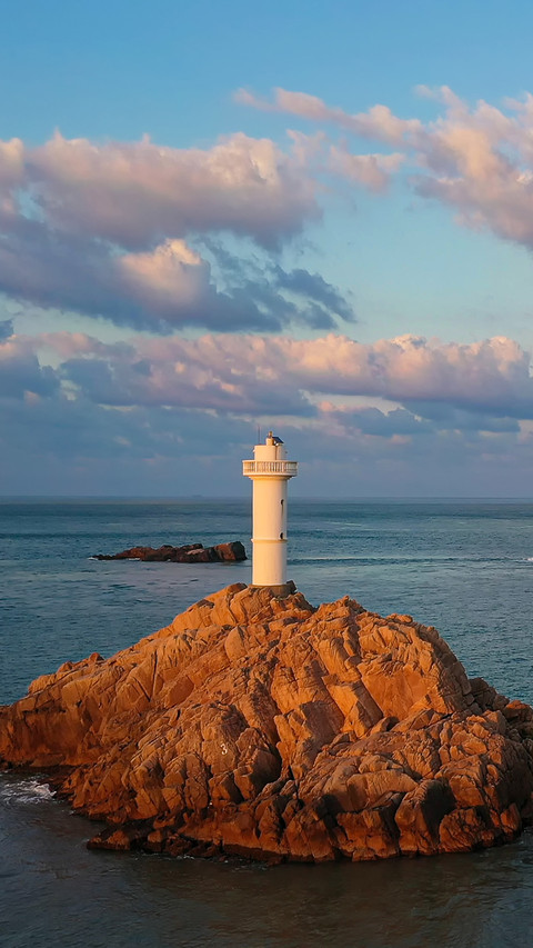 Sunset over dongji island screenshot