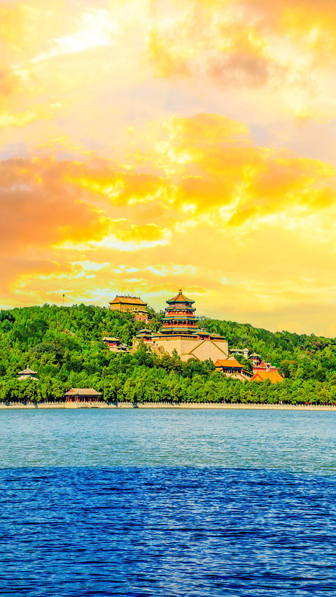The garden landscape of the Summer Palace in Beijing screenshot