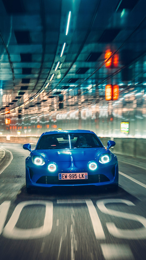 Alpine A110 screenshot