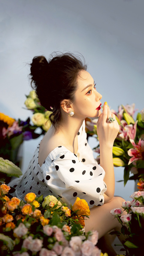 气质美女戚薇 screenshot