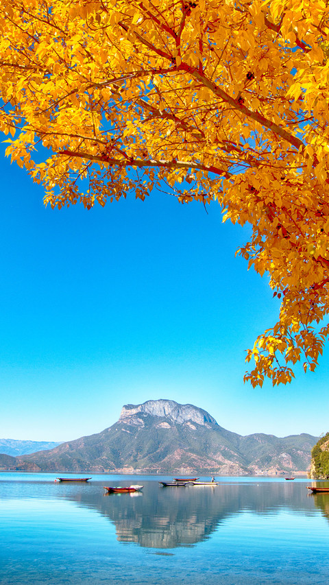 Goddess mountain in lugu lake in late autumn screenshot