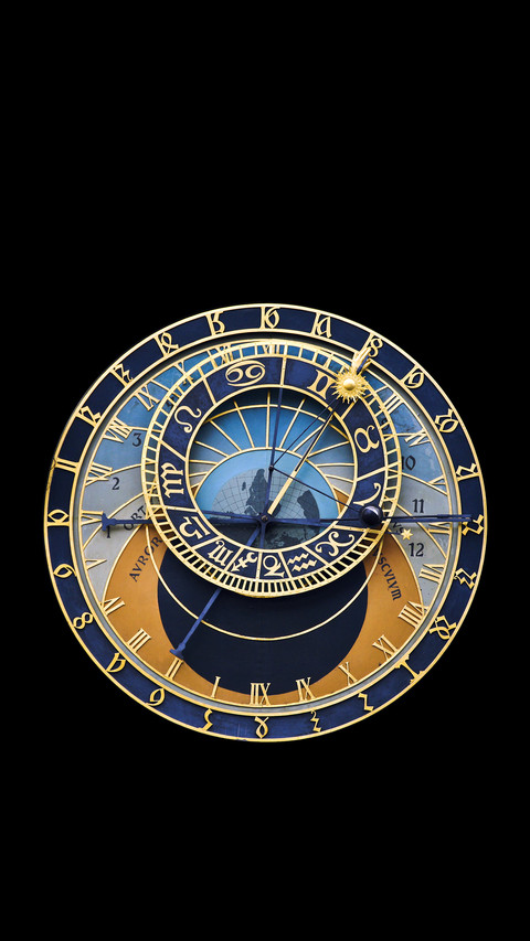 Prague astronomical clock screenshot