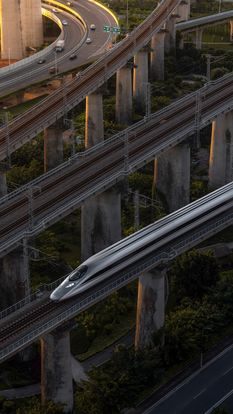 Railway summer transport sends passengers to a new high screenshot