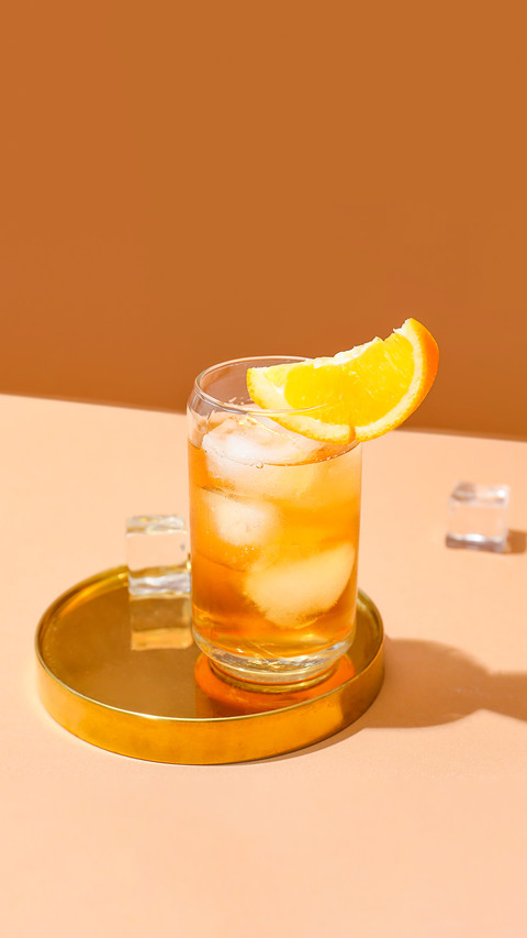 Glass of delicious Old Fashioned Cocktail screenshot