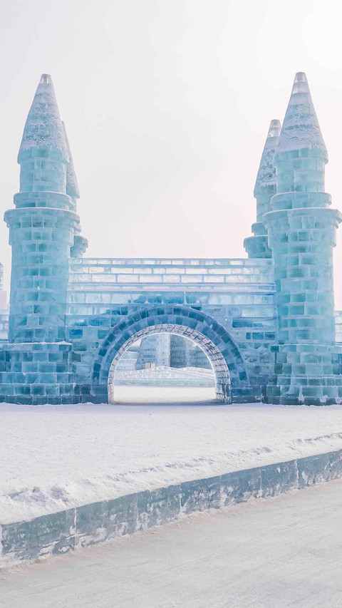 Extremely cold ice sculpture screenshot