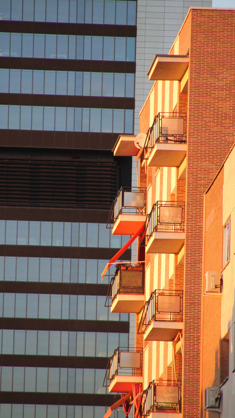 Modern city skyscrapers screenshot