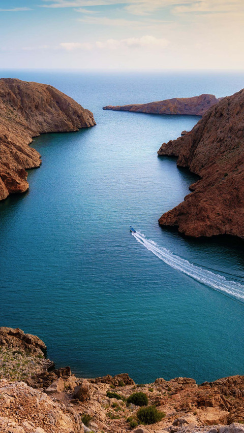 Best tourist spot near the Muscat for traveler. Oman screenshot