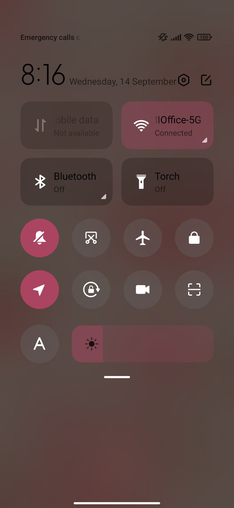 Strawberry Bowknot screenshot