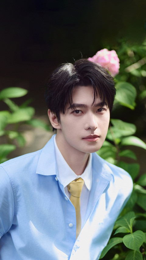 杨洋清俊自风华 screenshot