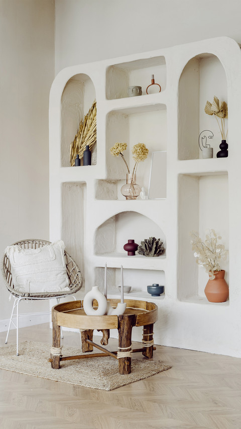 Interior Design with White Wall in Living Room screenshot