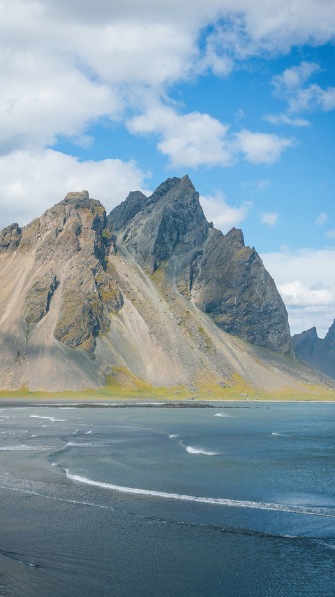 The most photographed rock formation in Iceland screenshot