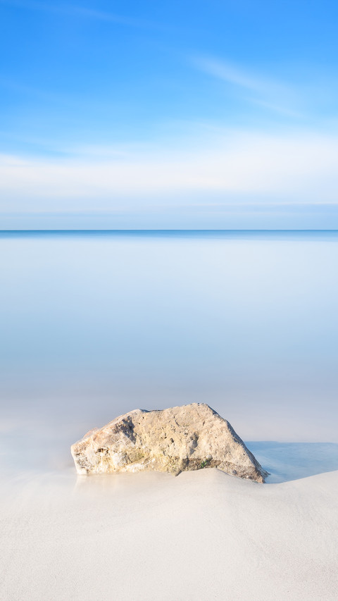 Sky and sea screenshot