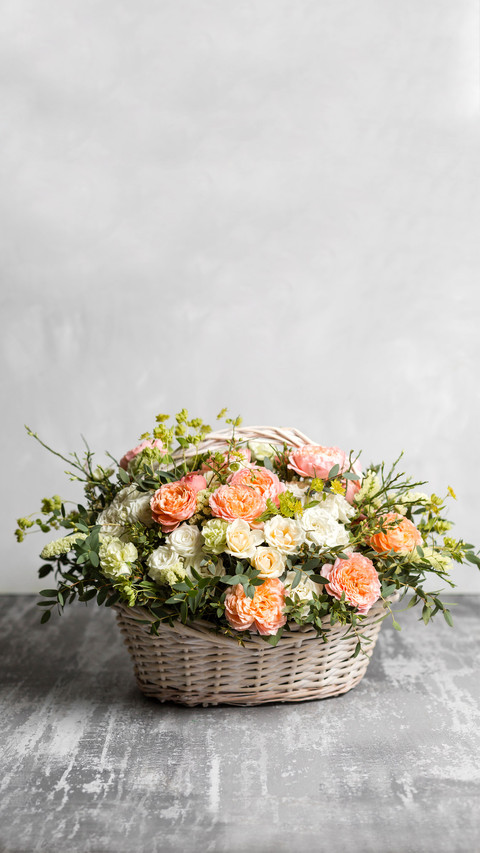 Floristry concept. Spring colors screenshot