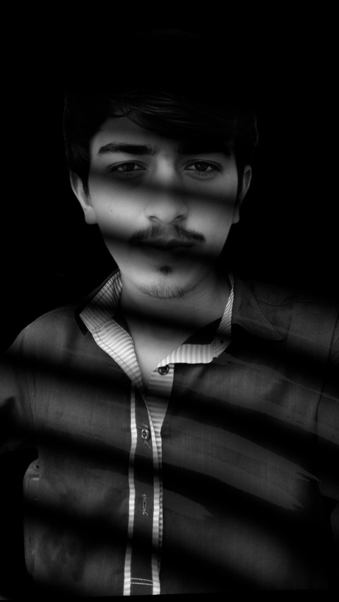 Black And White B screenshot