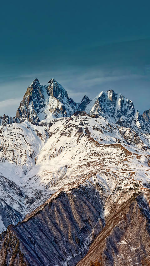 Snow Mountain Range Landscape with sky screenshot