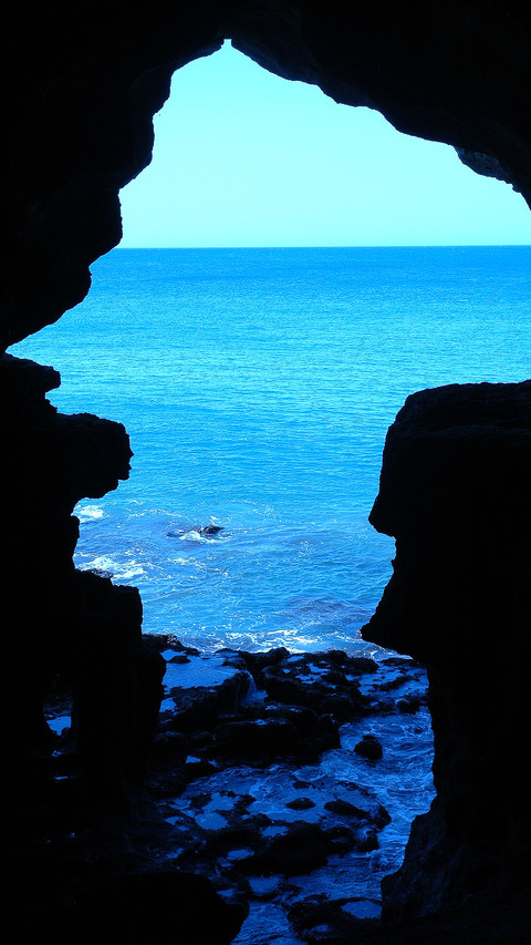 Cave sea screenshot