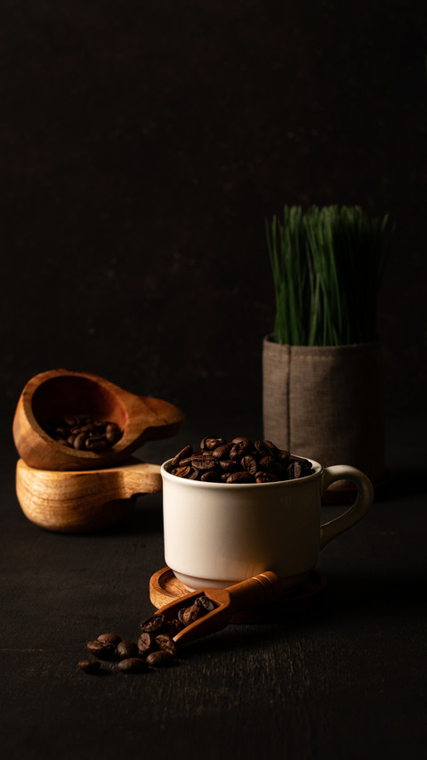 coffee beans that are poured in a glass with the addition screenshot
