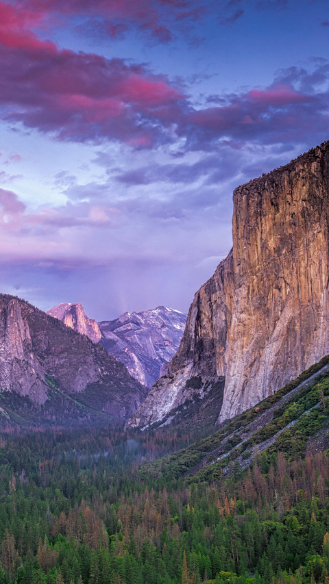 Valley Under Beautiful Clouds screenshot