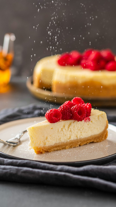 A Plate of Delicious Fruit Cake screenshot