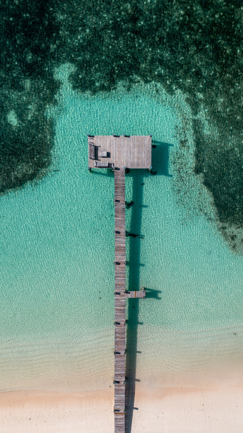 Bahama Clifton Bay Wooden Pier screenshot
