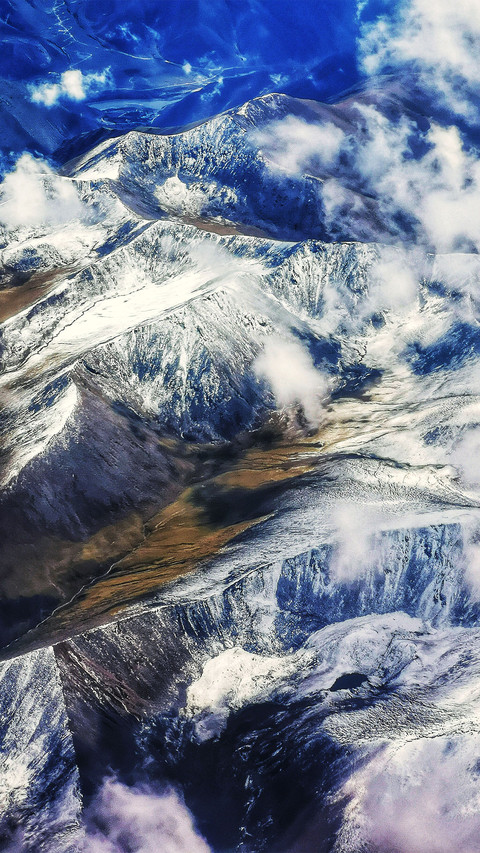 The peak of the snowy region screenshot