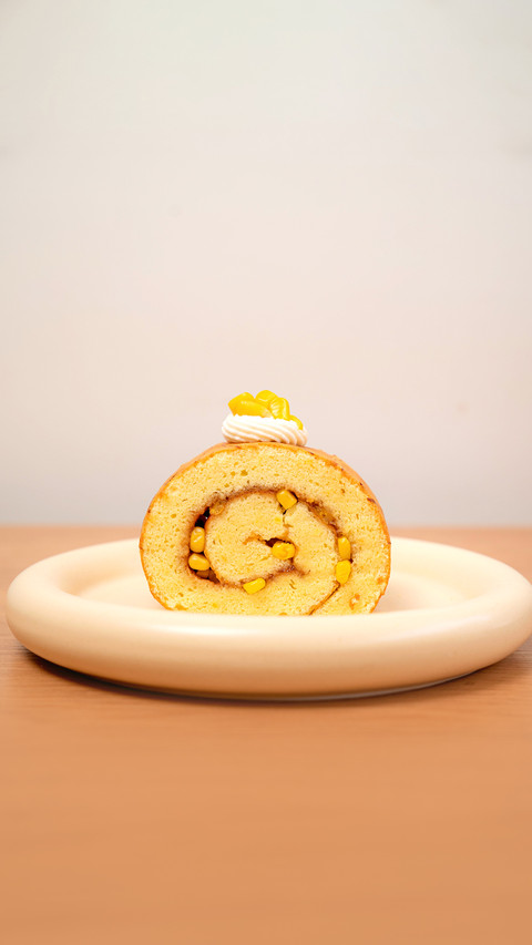 Sweet corn cream roll cake screenshot