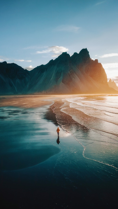 Iceland black beach 3 screenshot