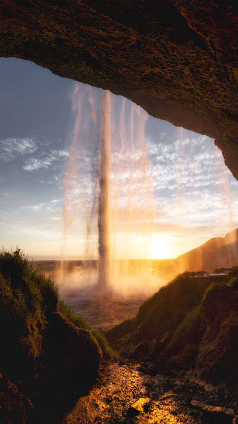 Cave waterfall screenshot