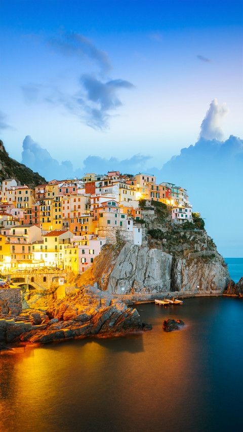 A Long Exposure Night Photo of Manarola, Italy screenshot