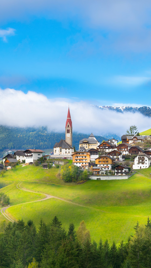 Pieve Di Marebbe Enneberg Pfarre Village screenshot