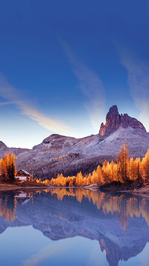 Majestic Sunset of the Mountains Landscape screenshot
