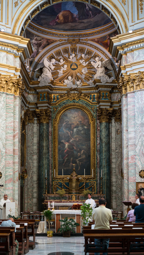 Magnificent church screenshot
