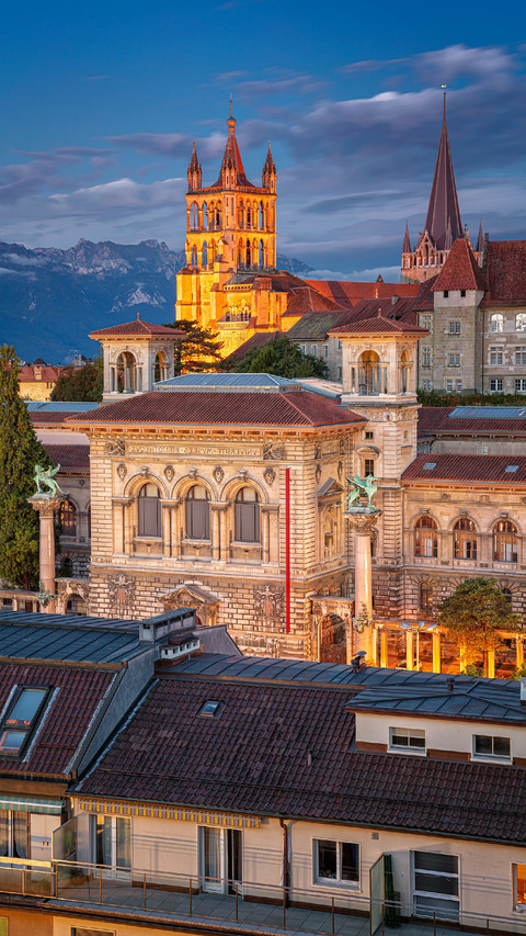 The Church is Brightly Lit in The Evening screenshot