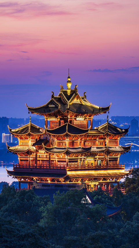 Night view of Chenghuang Pavilion 24 screenshot