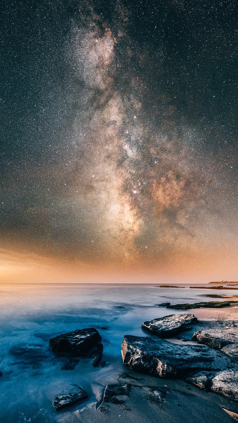 The galactic landscape by the sea screenshot