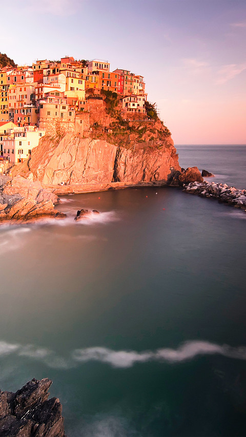 Colorful manarola screenshot