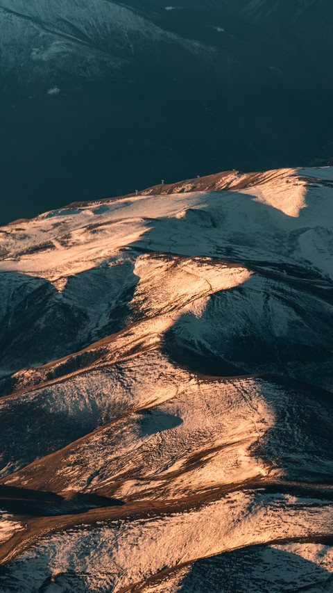 The morning light is beautiful on the Hengduan mountain peak screenshot