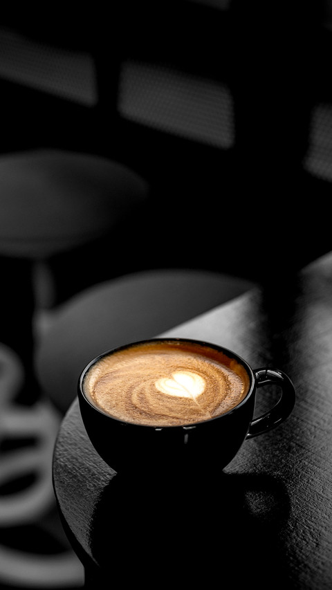 Hot coffee latte art heart shape screenshot