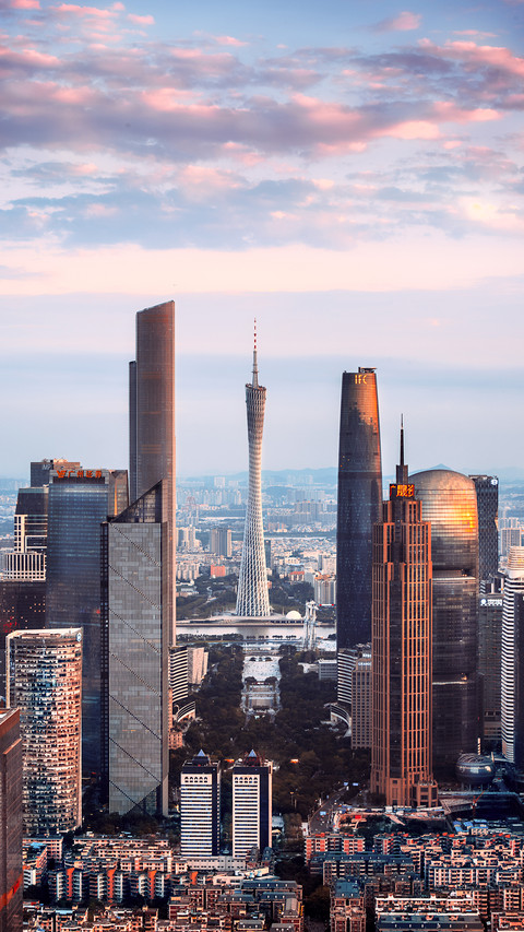 A Prosperous City With Tall Buildings screenshot