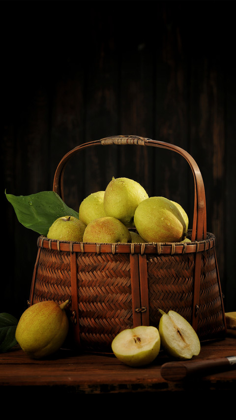 Korla Fragrant Pears with Thin Skin and Rich Meat screenshot