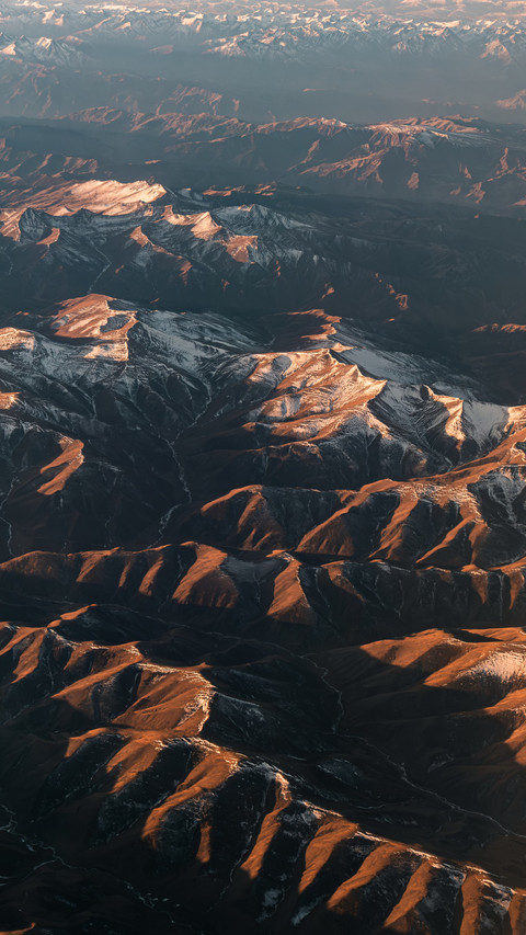 The morning light is beautiful on the Hengduan mountain peak screenshot