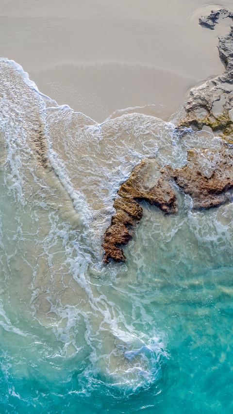 The sea surface of suma island screenshot