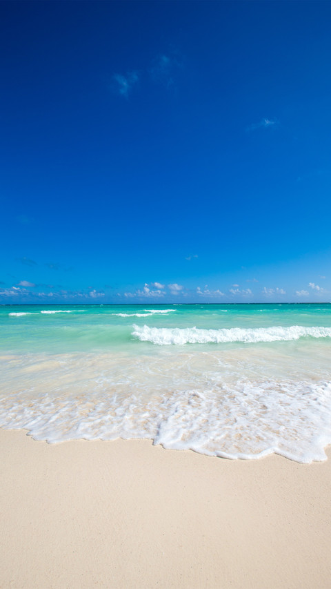 Blue at different frequencies in maldives screenshot
