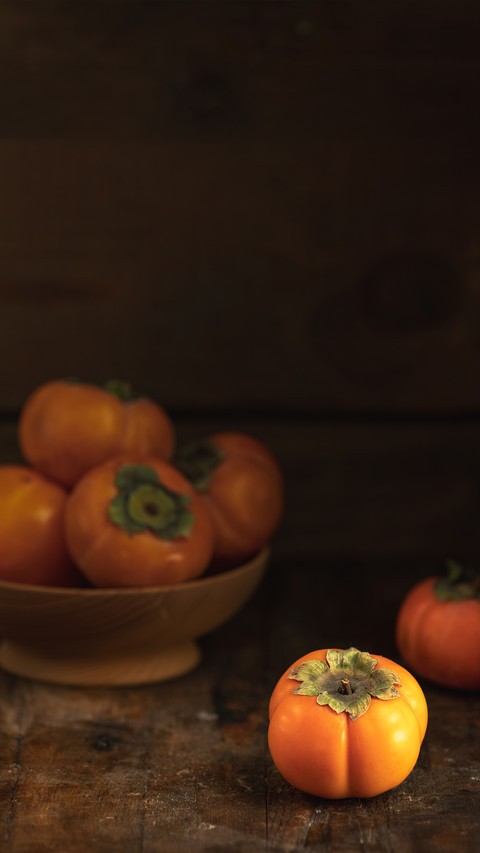 How are persimmons and tomatoes different 9 screenshot
