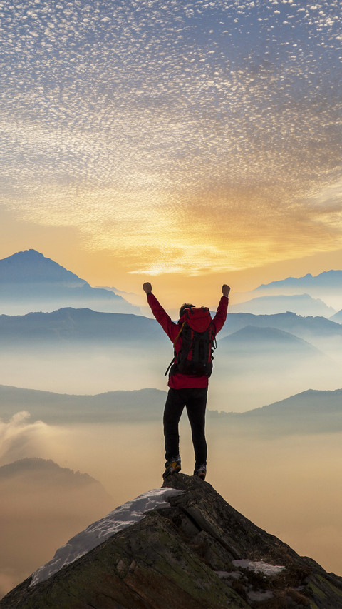 Happiness and benefits of mountaineering 89 screenshot