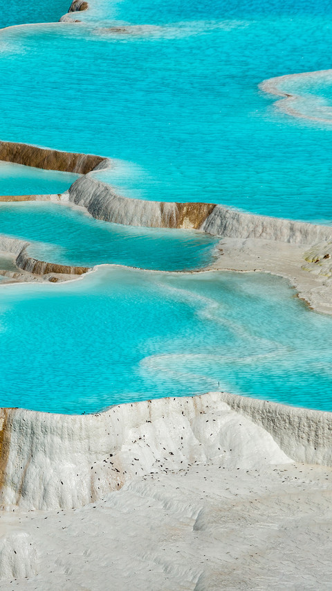 Huanglong scenic area wucai pool screenshot
