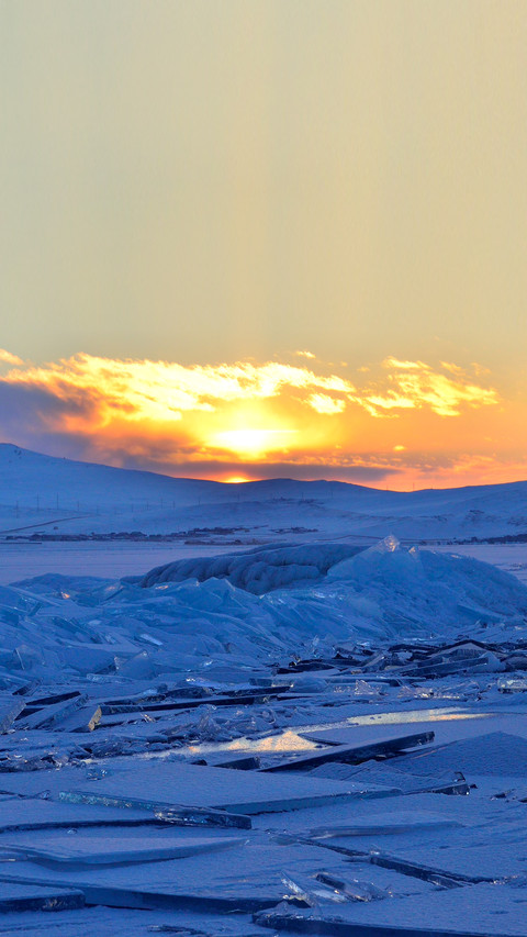 Lake Baikal in Siberia, Russia screenshot