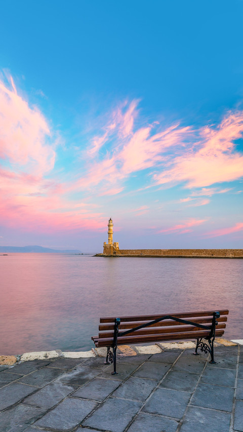Old venetian lighthouse in Chania screenshot