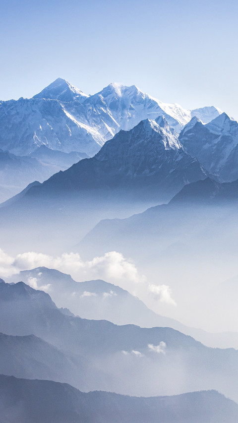 Mountain in Morning Fog screenshot